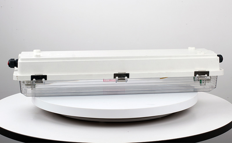 sprādziendroša, pret koroziju izturīga, pilnībā plastmasas luminiscences gaisma bys-i-13