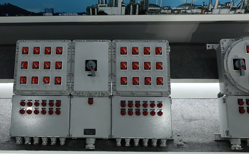 Dvojmodulový nevýbušný rozvádzač bxmd-x-8