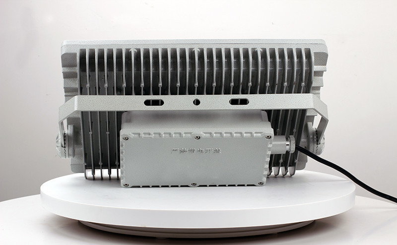 вибухозахищений світильник bed57-iiit-13