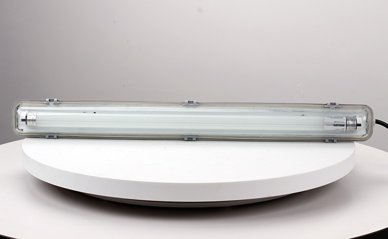 lampe fluorescente tout plastique antidéflagrante et résistante à la corrosion bys-ii-2