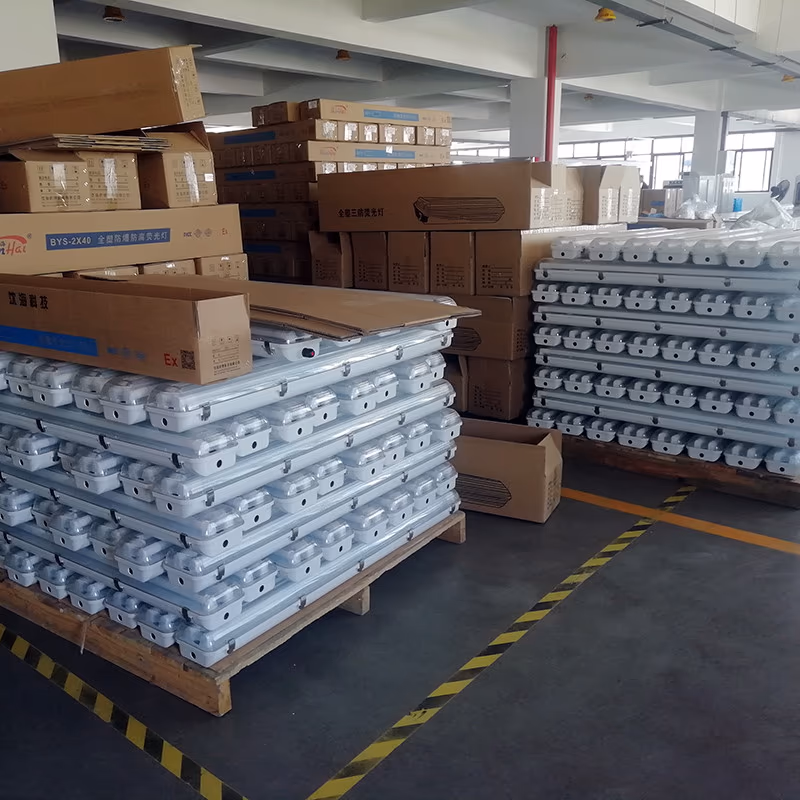 Explosion-Proof Corrosion-Resistant All-Plastic Fluorescent Light BYS-I detail
