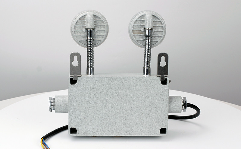 eksplozijsko odporna zasilna luč bcj51-14