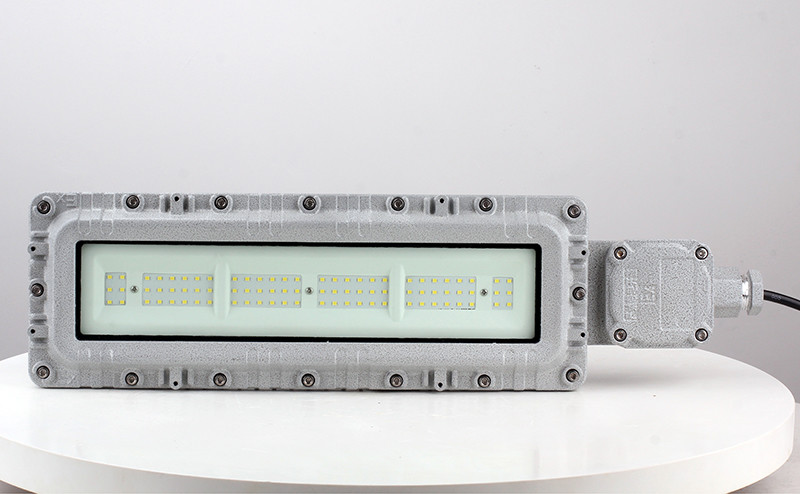 eksplosionssikkert lineært lys bpy96-ii-8