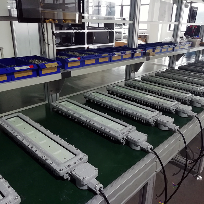 Explosion-Proof Linear Light BPY96-II detail