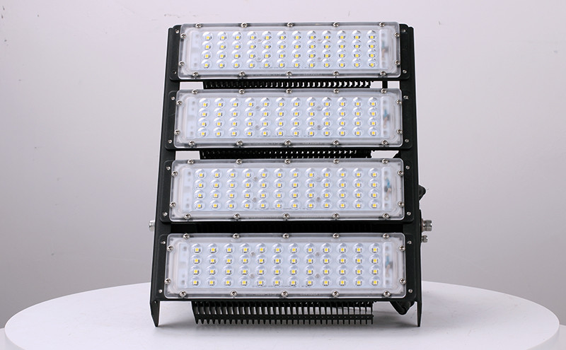 tri-proof ljus xql9702-8