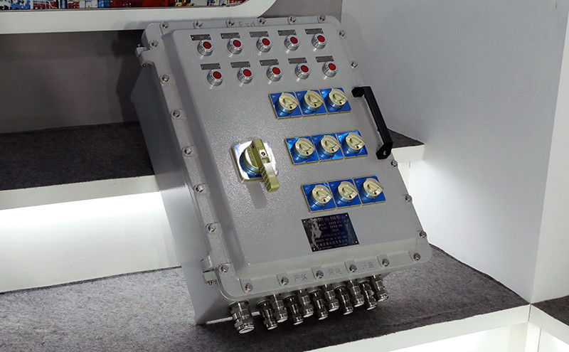 صندوق توزيع مقاوم للانفجار bx53-iv-8