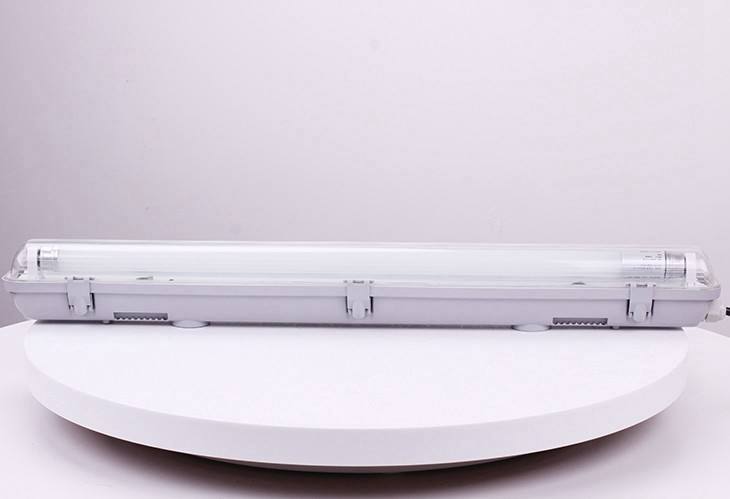 Picture of Explosion-Proof Fluorescent Light - Product Picture - 4