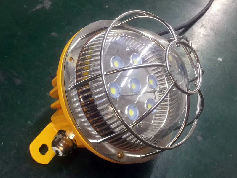 על מה צריך לשים לב כשקונים נורות LED חסינות פיצוץ
