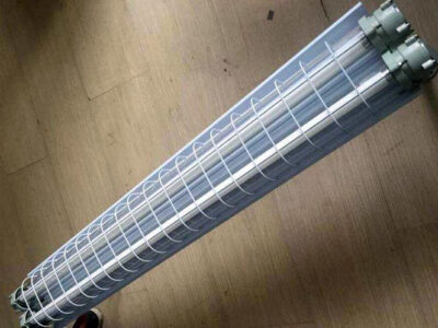 explosion proof fluorescent light
