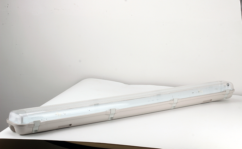 tri-proof fluorescent light fay-11
