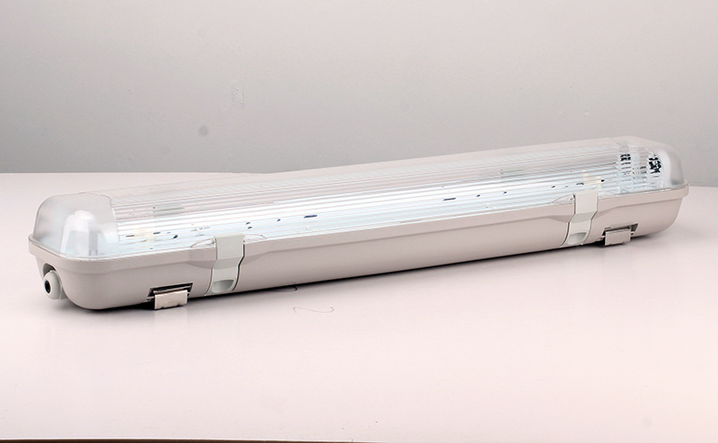 tri-proof fluorescent light fay-8